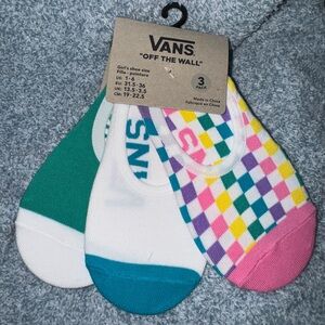 Off the wall No Show socks pack of 3 youth size 1-6 
New in original packaging